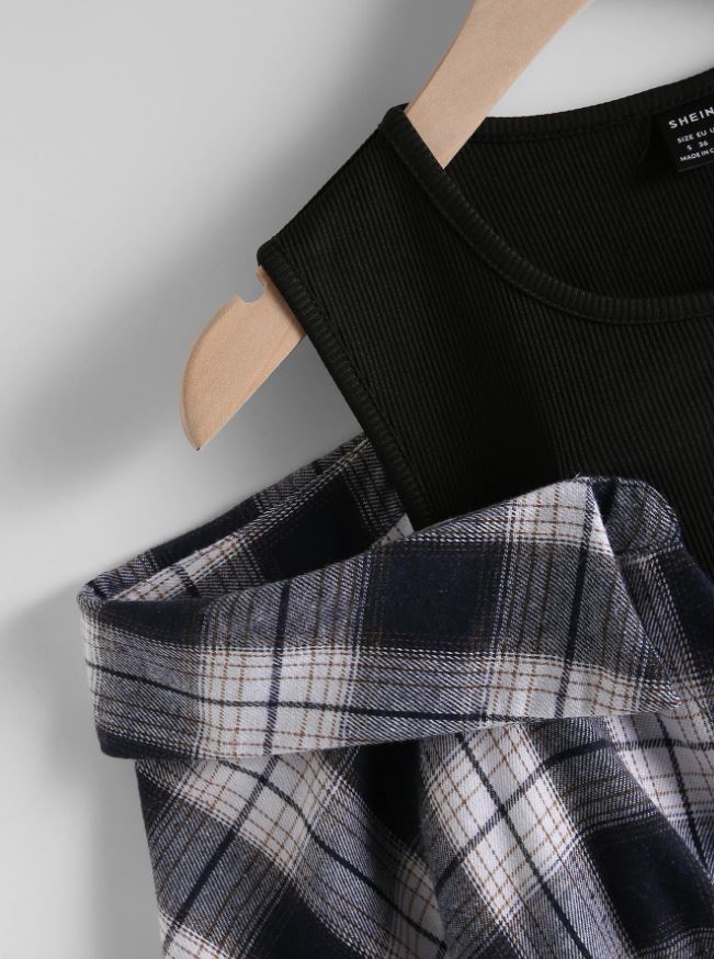 SHEIN MOOSTA Blusa con hombros descubiertos, cierre de cremallera y diseño de cuadros, manga larga