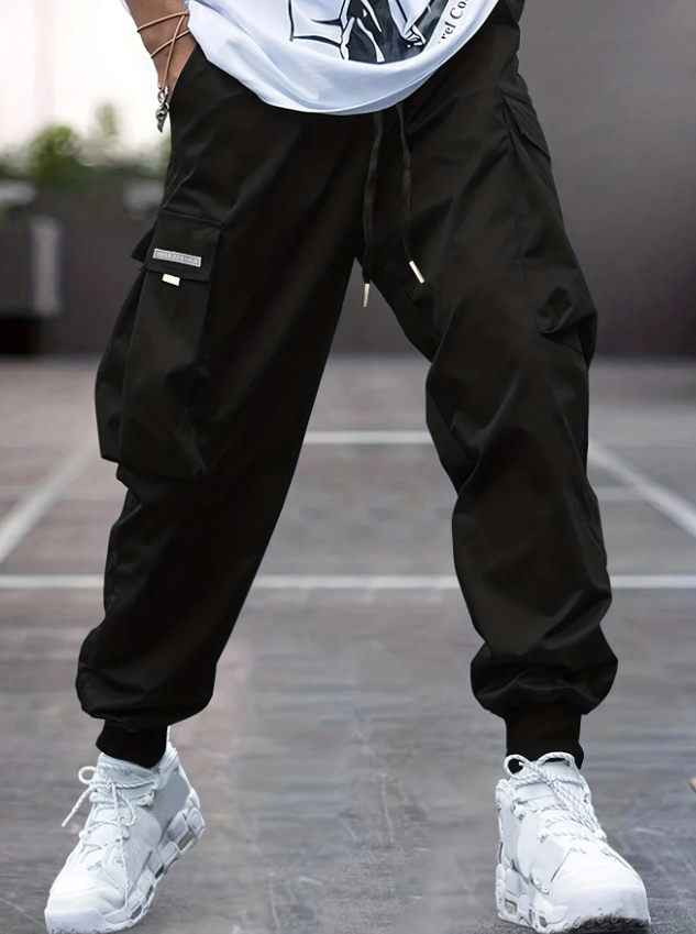 Pantalones cargo con bolsillo con solapa, cordón en la cintura y gráfico de letras