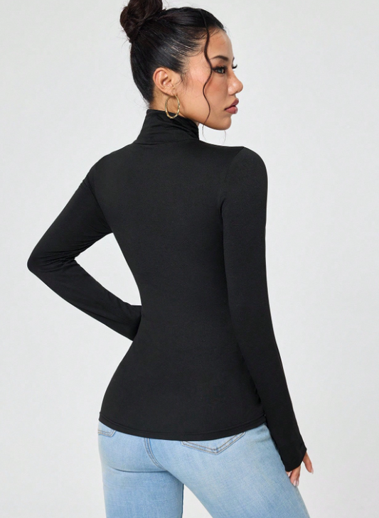 Camiseta básica ajustada de cuello alto