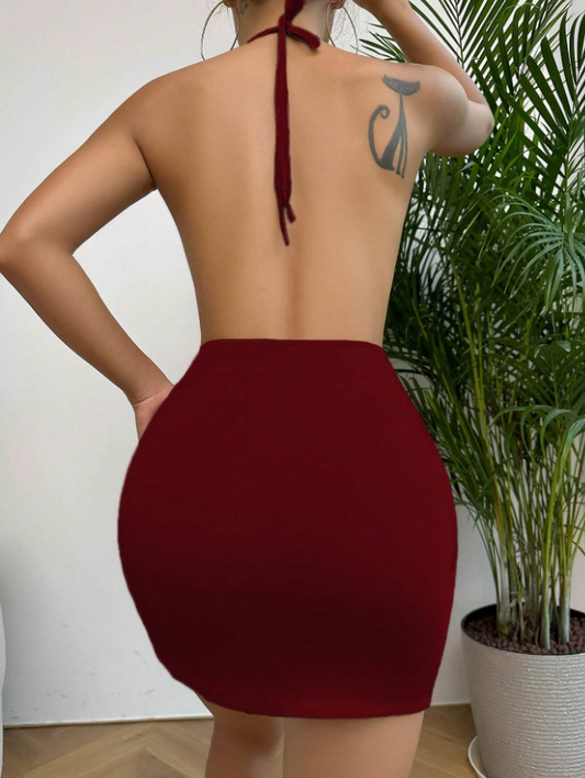 Camisón sin espalda con detalles de cadena halter