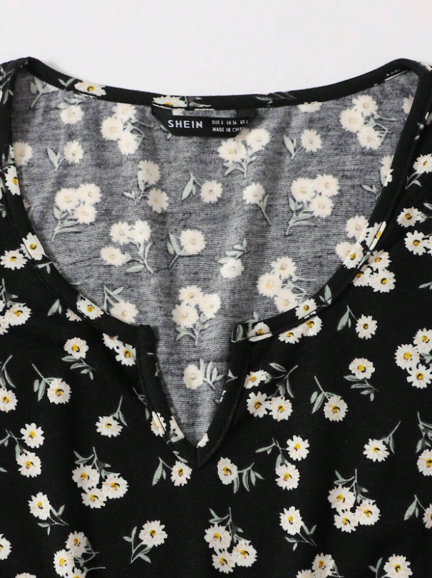 SHEIN EZwear Vestido ajustado floral de margarita de cuello V